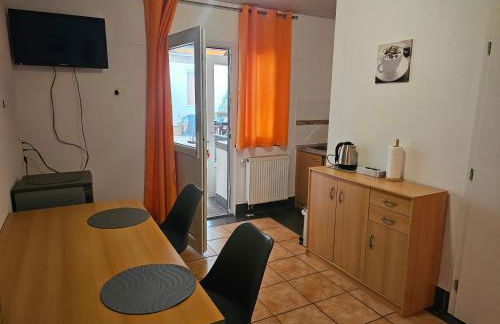 200qm Work and Stay 4 Schlafzimmer jedes Zimmer mit eigenem Badezimmer, Neu Modernisiert - Foto 15