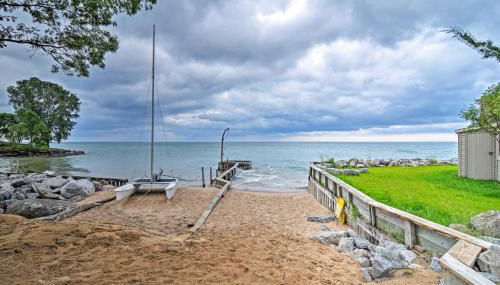 Lake Huron House with Grill and Beach Access! - Foto 5