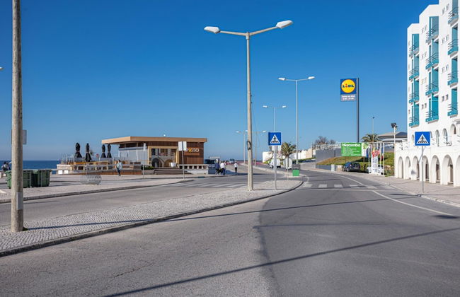 Tamargueira Beach Apartment - Photo 21