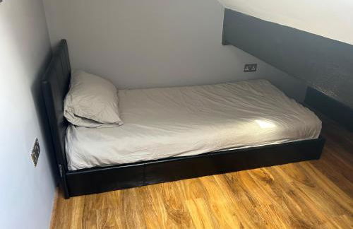 Entire Seaside Home 6 Private BedRooms Sleeps 10,4 Minute Walk To Station - Foto 29