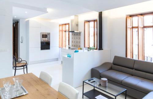 Apartments Downtown Valencia - Photo 2