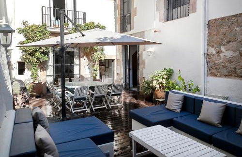 A historic XVI century beach home near Barcelona - Photo 11