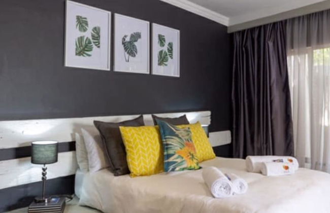 The Minimalist - Photo 18