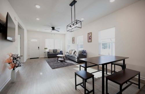 4 Min to Downtown - 10 to Elon - Washer and Dryer - Foto 6