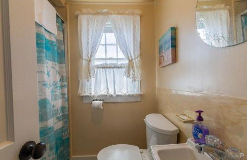 The Eastern Avenue Cottage - Photo 24