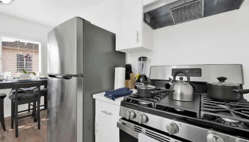 Cozy, Luxurious, Oasis, With Free parking - Foto 3, stove