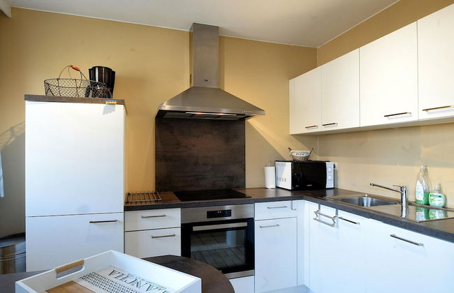 Manderley 0301 Very Well Located - Photo 8