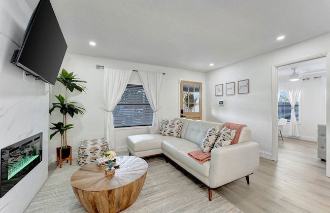 St. Pete Family Bungalow & Private Oasis - Foto 16