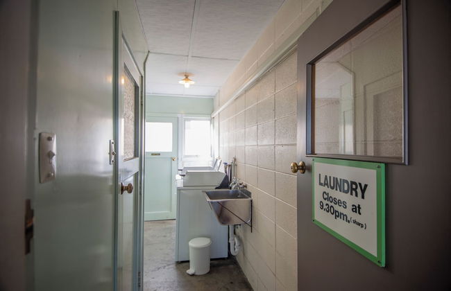 Tuki Tuki Motel - Photo 35