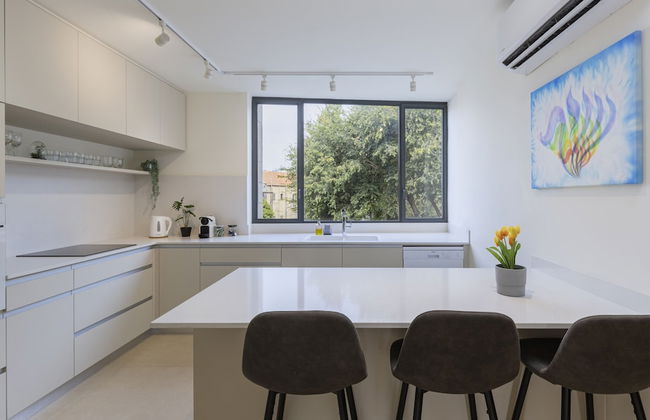 The Pearl of Nachlaot Apartments - Photo 49