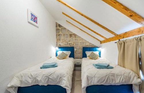 Villa Dovecote with Private Sauna, Jacuzzi & Gym - Foto 8