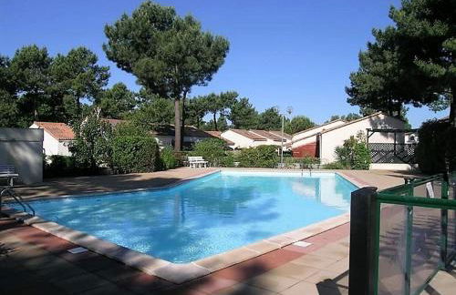 La Palmyre - PETITE VILLA MITOYENNE -PISCINE COLLECTIVE- PROCHE CENTRE - Foto 15