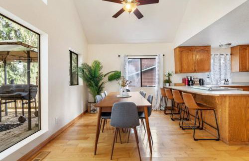 Riverfront w Cedar Hottub, Sauna, Movie Theatre - Foto 20