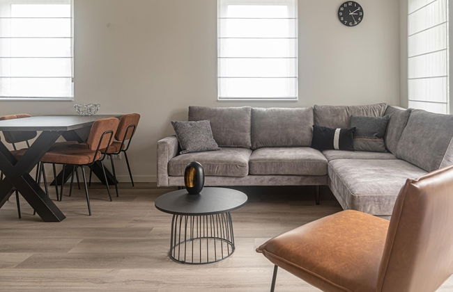 Quiet Lakeside Escape for Four - Foto 13