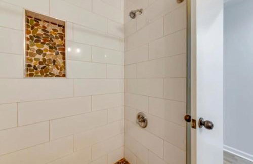 Pet-Friendly Mooresville Escape with Fenced Yard and Lake Access - Foto 20
