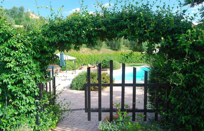 Sunlit Home With Pool - Foto 14