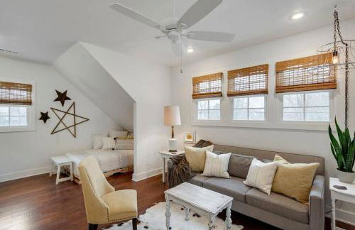 The SoFay Farmhouse- 1 MI From U of A - Foto 6