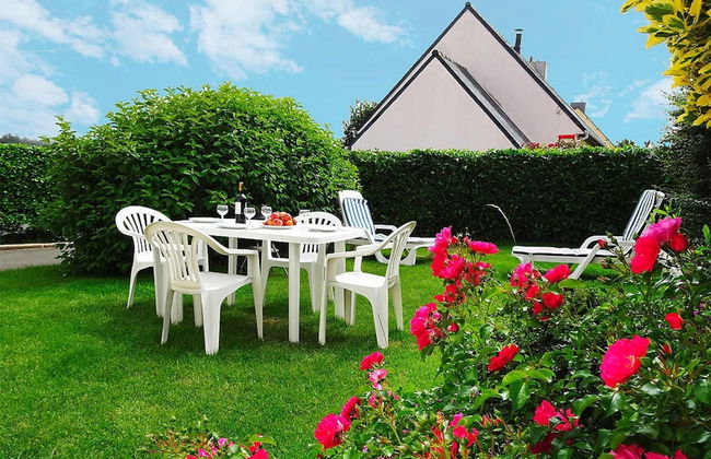 Nice Holiday Home Near the Beach, Hillion - Photo 10