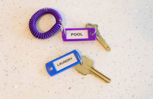 Cali Condo+BBQ+MemoryFoamBeds+12min to Beach - Foto 54