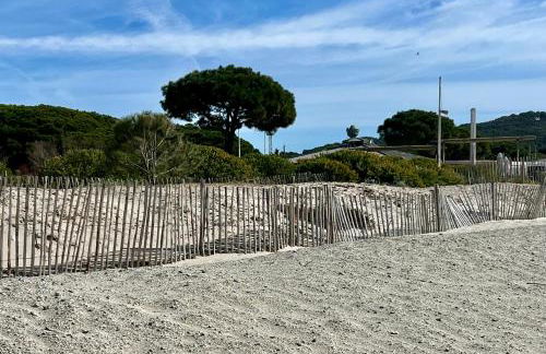 L'apart'83 - T2 classé 5 étoiles - Belle vue sur la baie du Lazaret - Foto 27