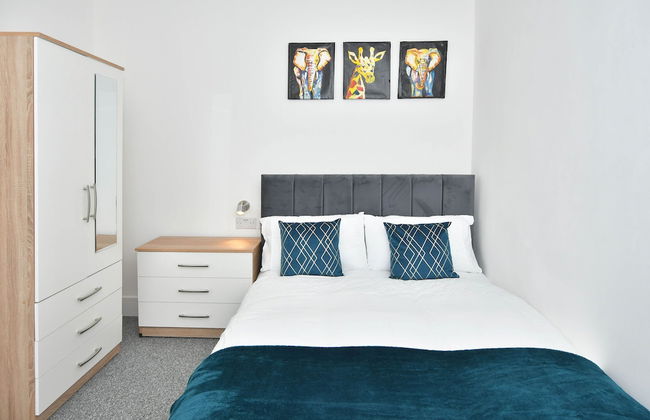 Townhouse @ 202 Walthall Street Crewe - Photo 11