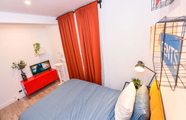 Parliament & River View Apartments - Photo 29