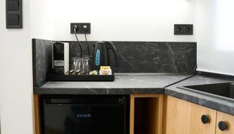 42 Studio 16 - Photo 3