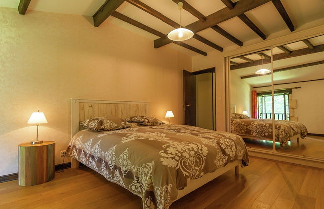 Spacious Farmhouse With Private Heated Pool in a Rustic Garden - Foto 16