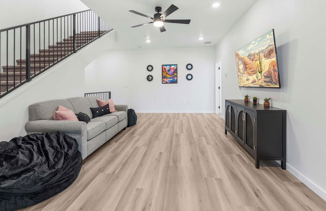 Vintage Desert 5 BDR w/ Resort Amenities - Foto 17