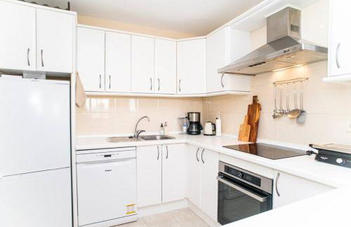 Great View Apartment in Elviria - Photo 13