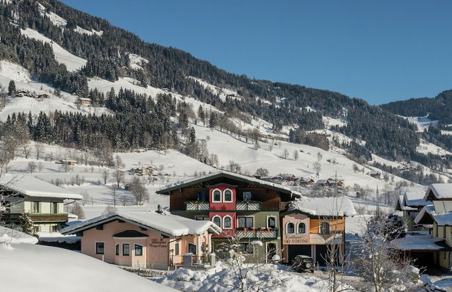 Spacious Holiday Home in Goldegg near Ski Area - Foto 1