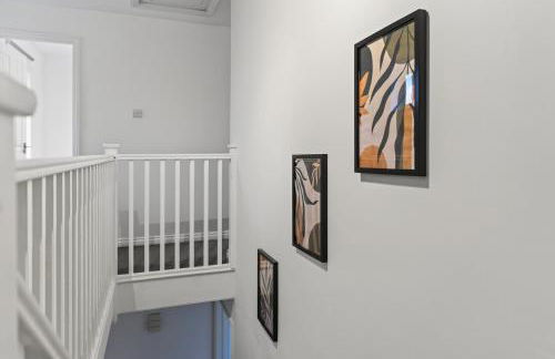 NEW! Large 5BR 2BA Home Leamington Spa Driveway Garage Parking WI-FI - Photo 10