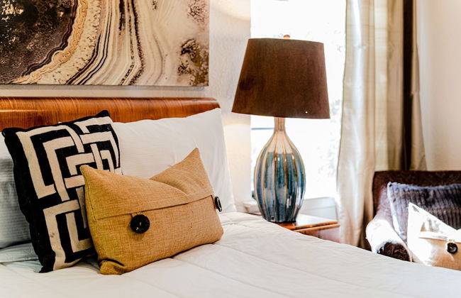 Mr. Wilson - Photo 6