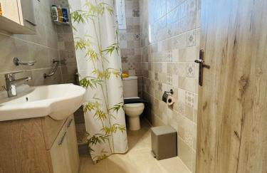 Mani Spot Nezoulas - Photo 6