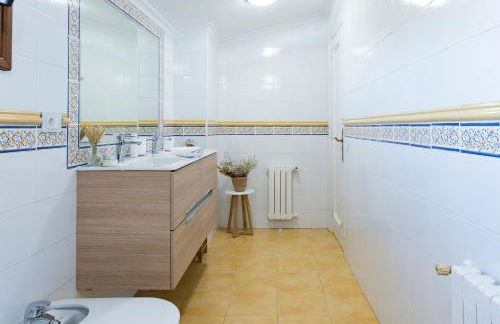 Villa El Castañal con Piscina Privada - Foto 18