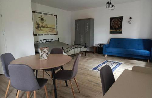 Apartamenty LOS NOBLES w spokojnej okolicy w pobliżu jeziora - Foto 28