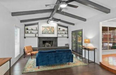 Small Town, Big House - Sleeps 8! - Foto 1