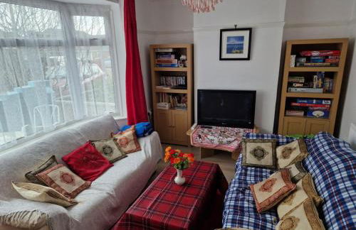 Bob's House quiet retreat with large shared garden - Foto 6