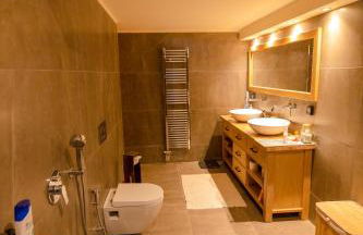 Peach Pine House - Escape Near City, Beach and Athens Airport - Foto 5