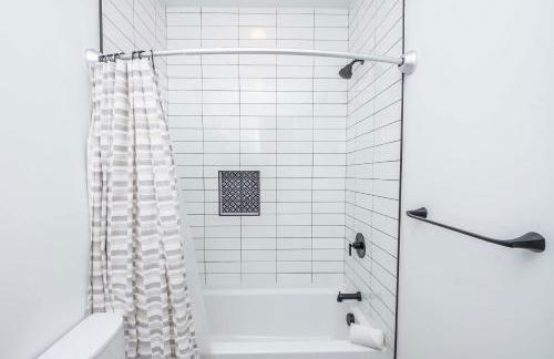 Ocean View Roof Deck - Walk to the Beach & Pier - Foto 62