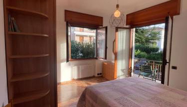 Residential area near the sea and the mountains - Foto 4, wardrobe, heating