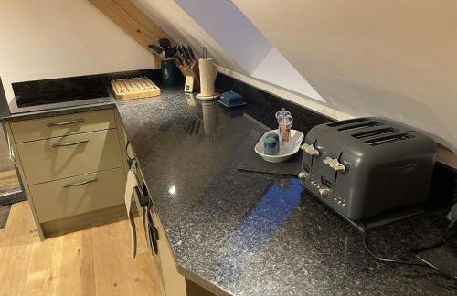 Upper Gelli Luxury Holiday Lodge, Converted Dairy & Cosy Shepherds Huts - Photo 33