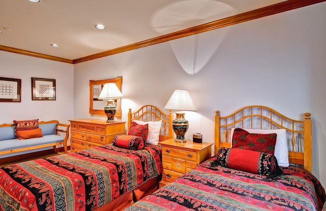 Highlands Area by East West Hospitality - Photo 48