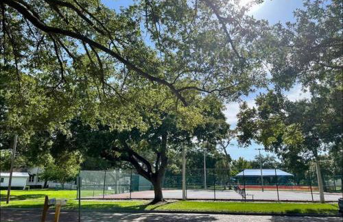 In the Center of Gulfport, Min Away From the Beach! - Foto 32