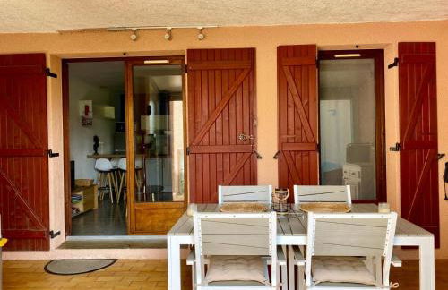 Superbe appartement T2 en résidence avec piscine - Photo 9