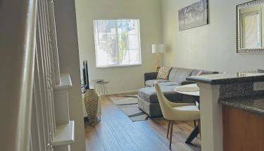 Spacious,2Queen beds, free parking, pool&gym and central location - Foto 5