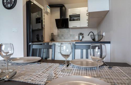 Komfortowy Apartament Nadbrzeżna blisko Warszawy z Parkingiem - Foto 10