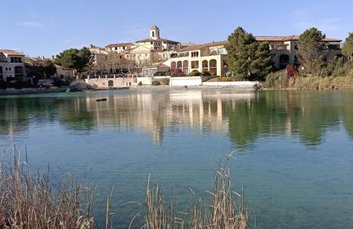 Appartement vue panoramique au domaine et golf de pont royal - Foto 23