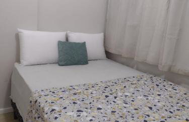 Apartamento amplo 10 mim da praia - Foto 17