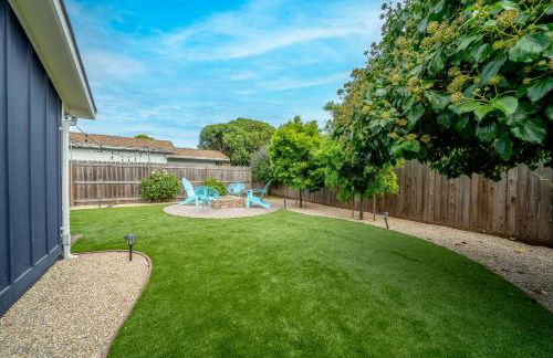 Charming 2 BDR Seaside Cottage - 5 Min to Beach - Foto 78